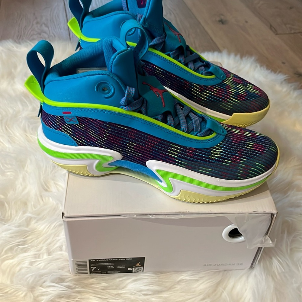 Nike Air Jordan XXXVI Luka (GS) size 7Y NWB